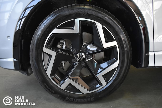 VOLKSWAGEN Tiguan 2.0 TDI 150 CV DSG R-Line